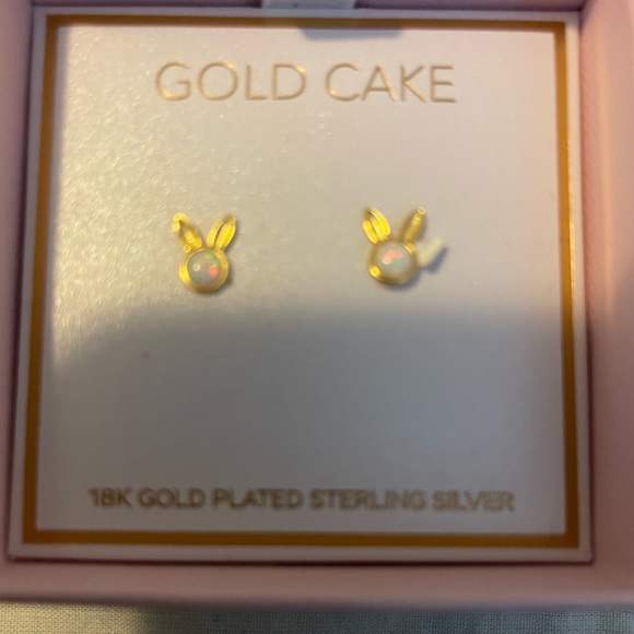 gold cake Jewelry - Gold cake bunny rabbit mini stud earrings for Easter